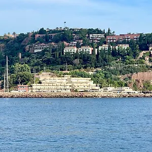 Riviera Hotel