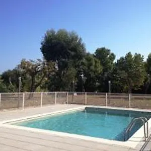 Comfort Suites Cannes Hotel